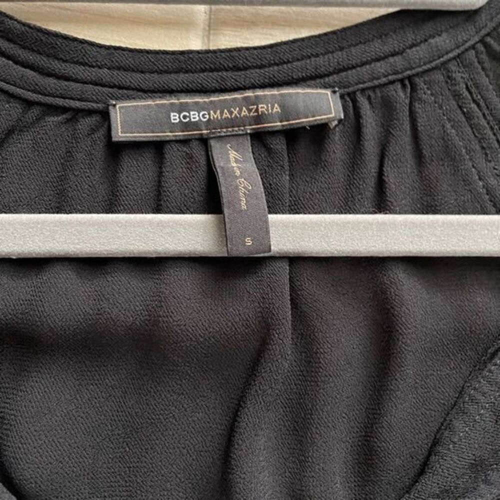 Sheer BGBG Black Top - Picture 2 of 4